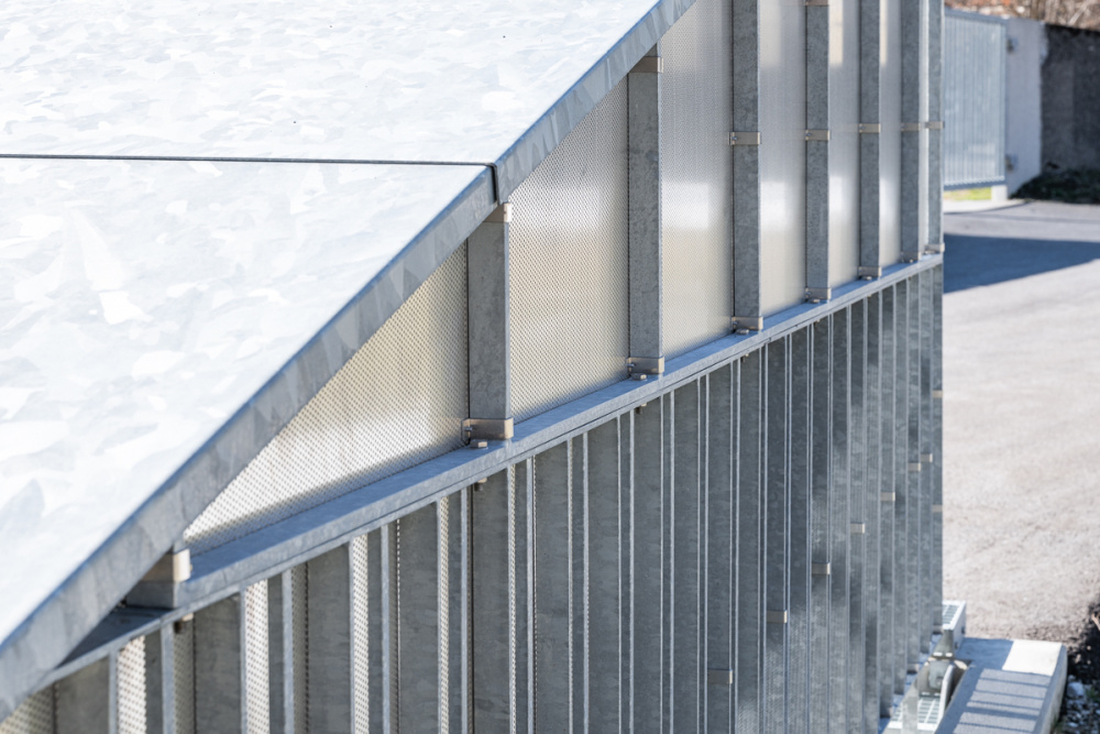 23100011 Sporthalle Engelberg ps Aussen Fluchttreppe 1032