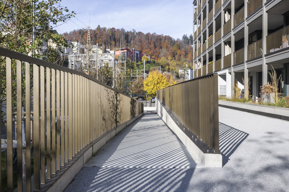 23100099 Reussinsel Luzern ul 12