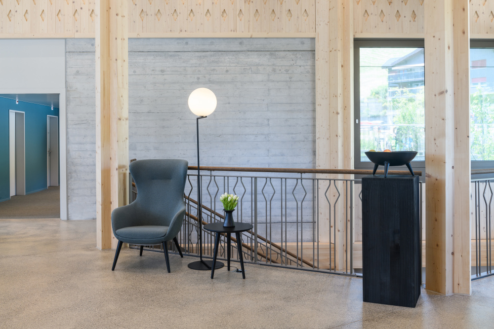 202506 Iromet Hotel Kurhaus am Sarnersee SB 9173 Treppengeländer