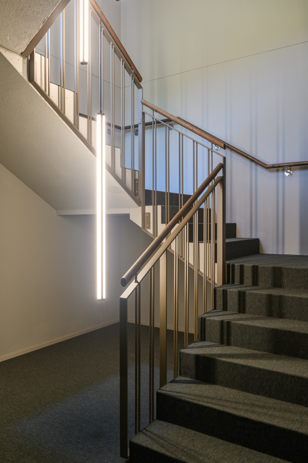 202506 Iromet Hotel Kurhaus am Sarnersee SB 9389 Nottreppe